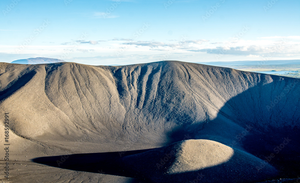 冰岛米瓦滕湖附近的Hverfjall火山口