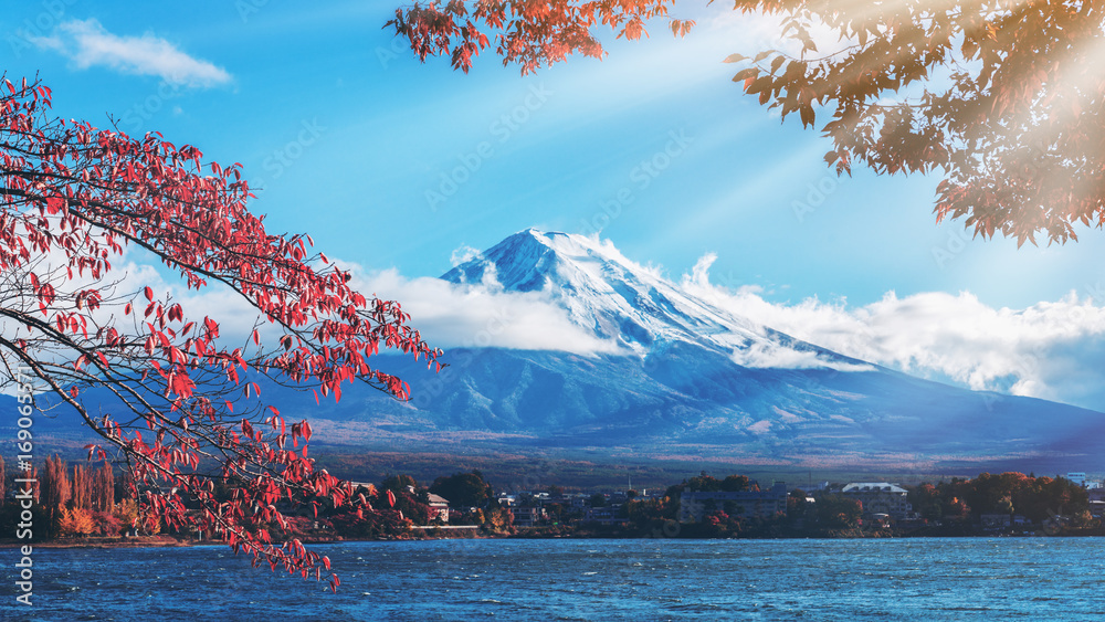 日本秋色富士山