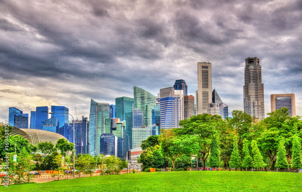 Skyline of Singapore on a cloudy day