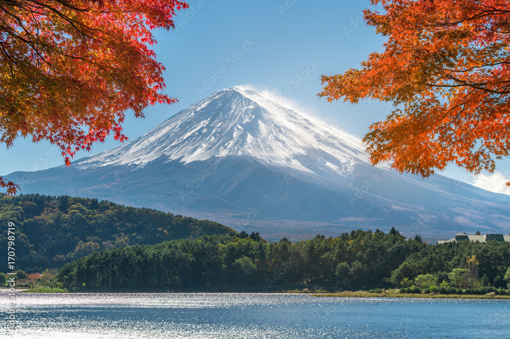 秋天的富士山，日本