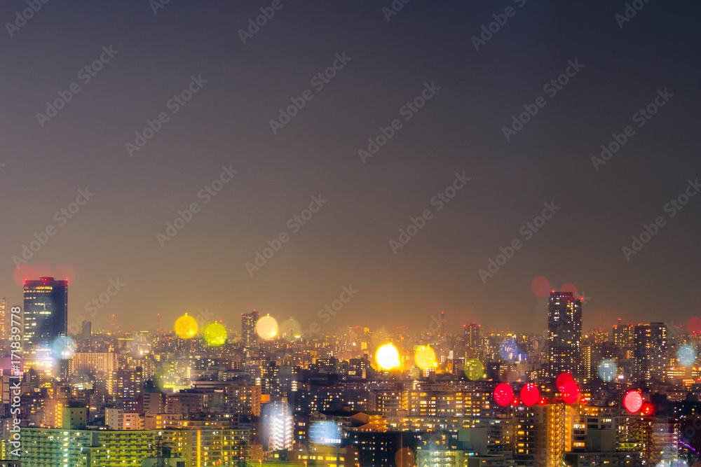 城市夜生活，模糊背景