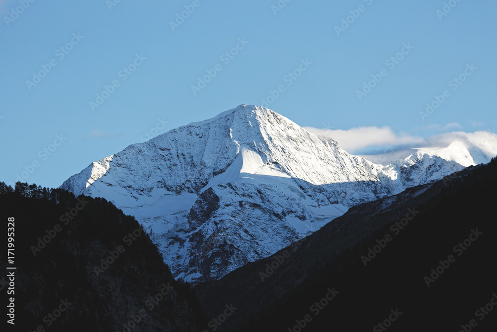 瑞士阿罗拉峰