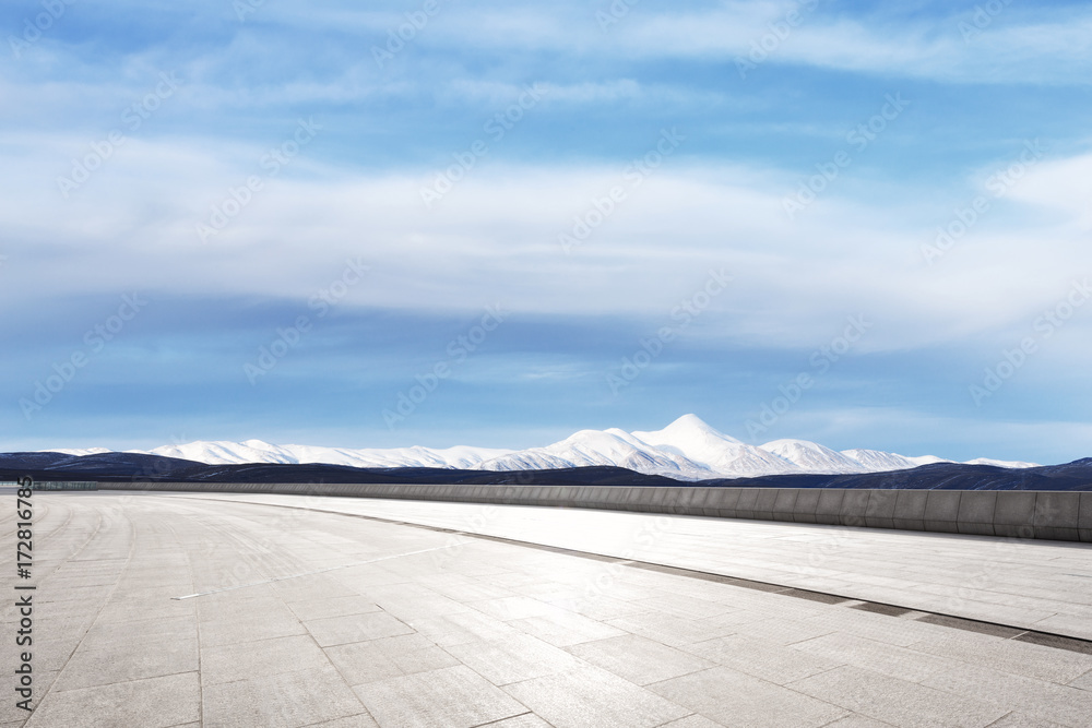 雪山空大理石地面