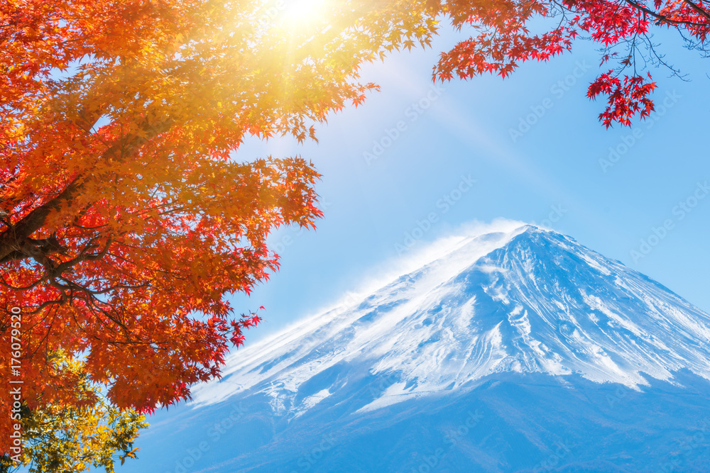 秋天的富士山，日本