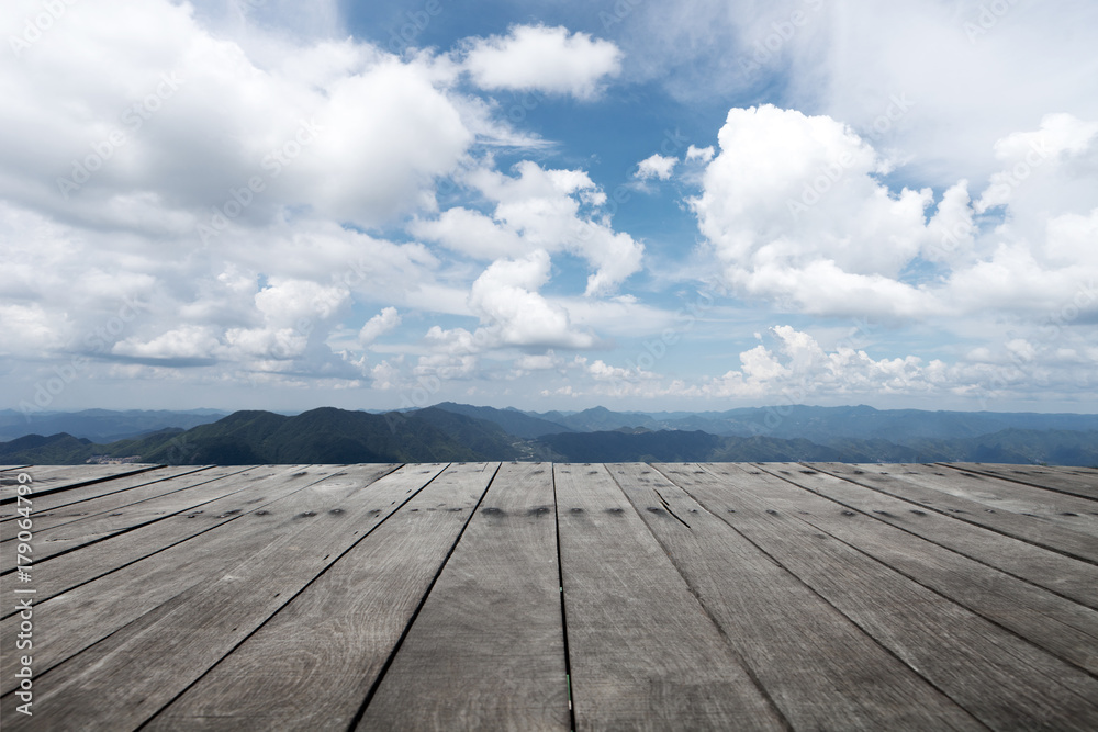 云天青山空木地板