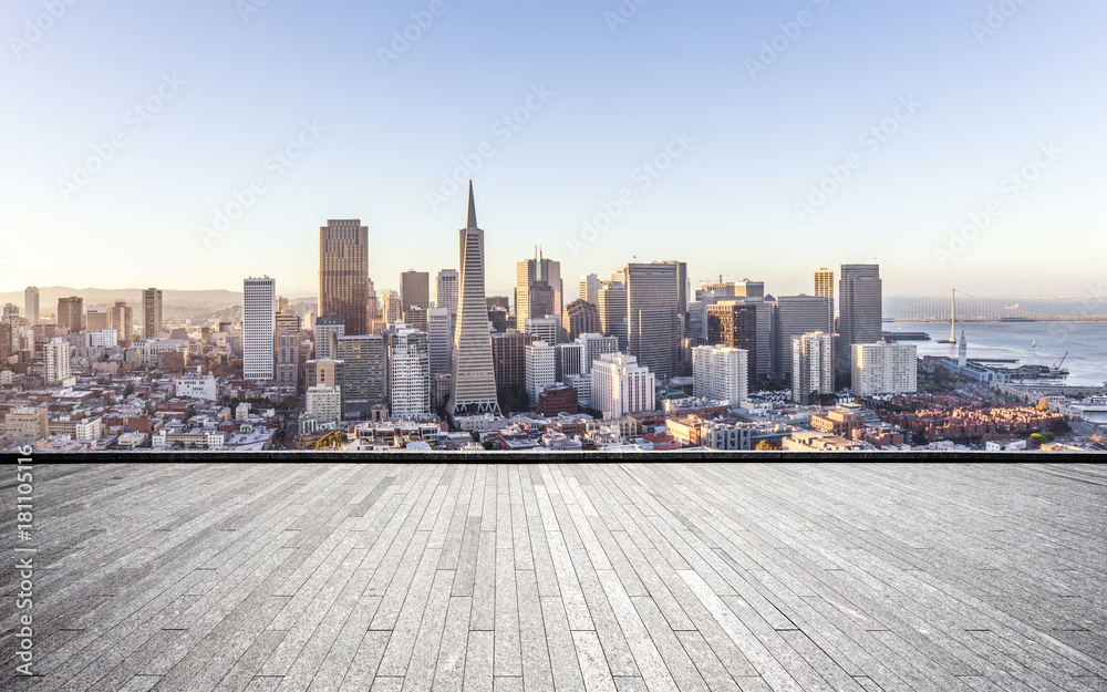 空砖地面与现代城市景观