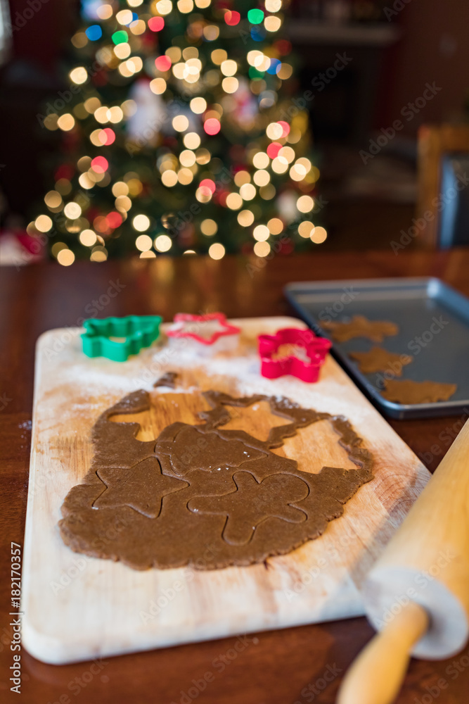 Making Christmas gingerbread cookies 