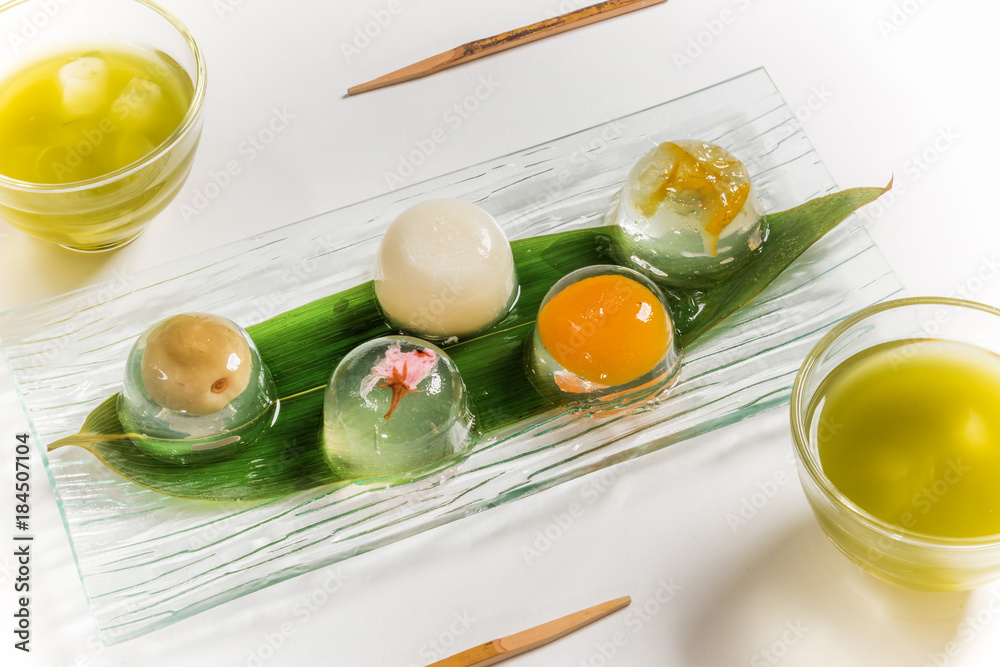 和風ゼリー　Sweet Japanese-style jelly dessert