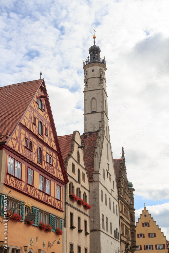 德国中世纪城镇Rothenburg ob der Tauber的市政厅塔楼