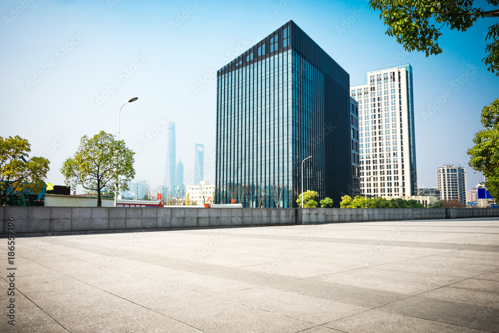 从街道水平看北卡罗来纳州罗利市中心，高清图像