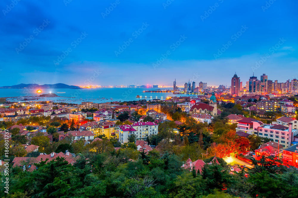 美丽城市青岛的夜景