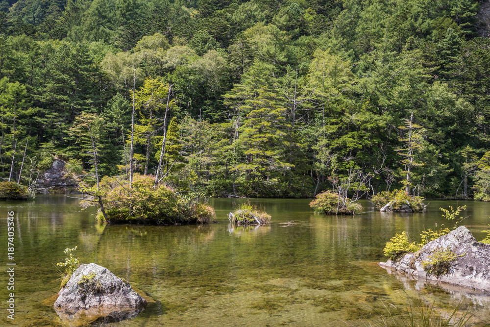 神木町，日本北部长野县阿尔卑斯山的热门度假胜地