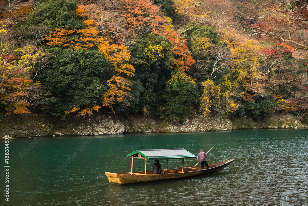 京都的荒山镇