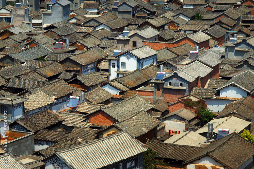 中国建筑的传统屋顶、瓷砖视图