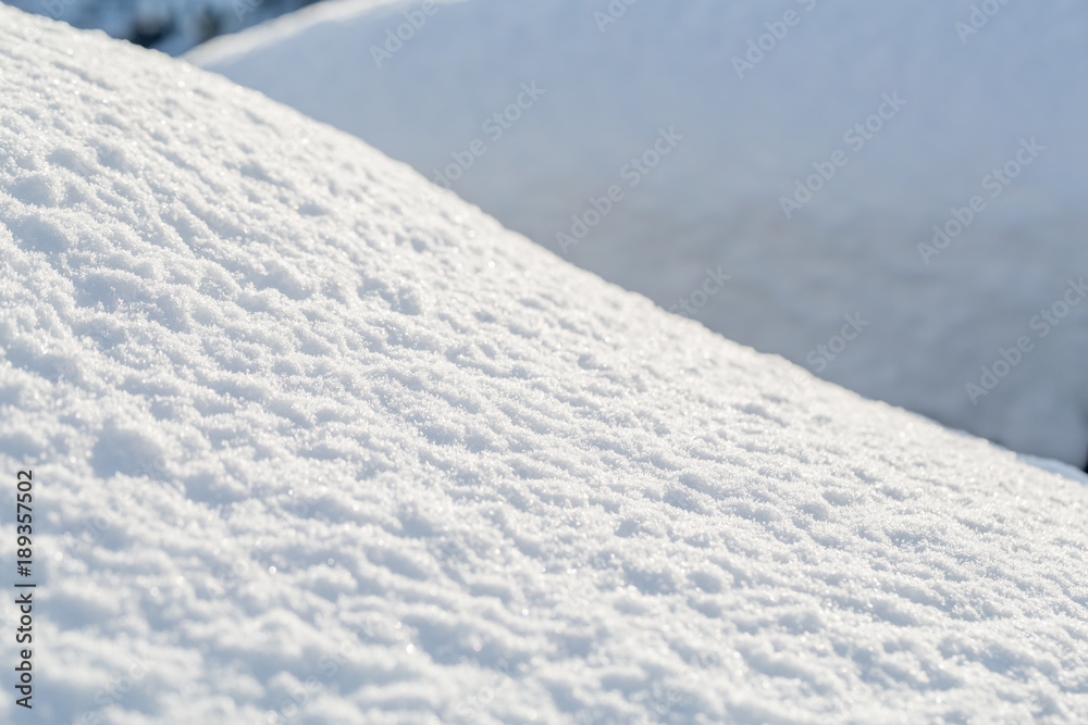 朝まで降った新雪の表面