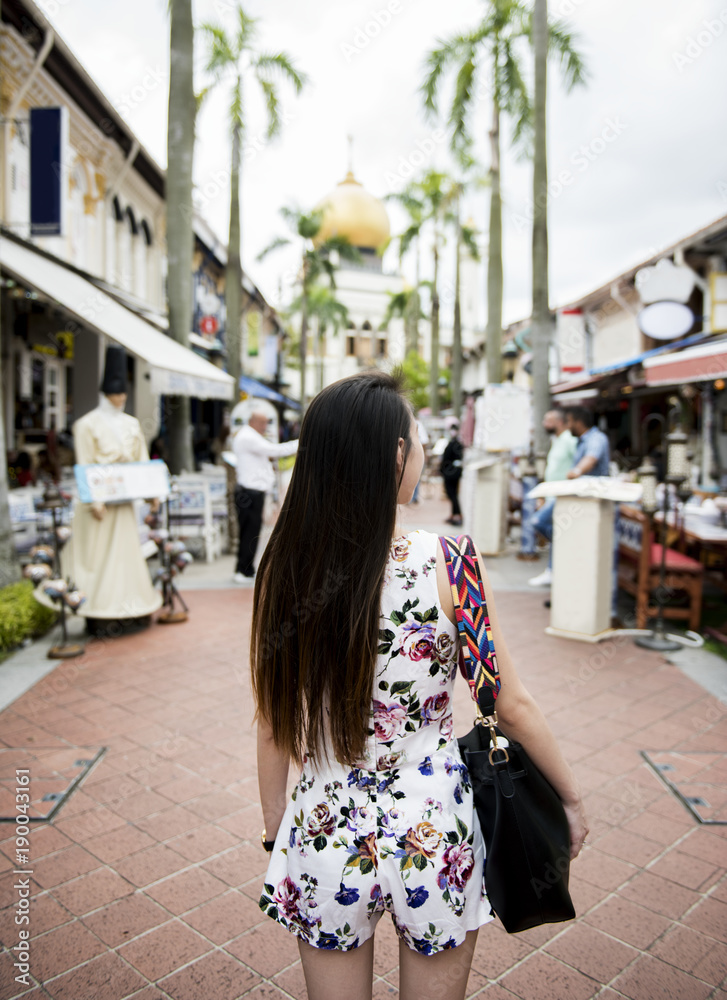 亚洲女性度假