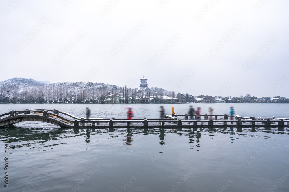 west lake with snow in hangzhou