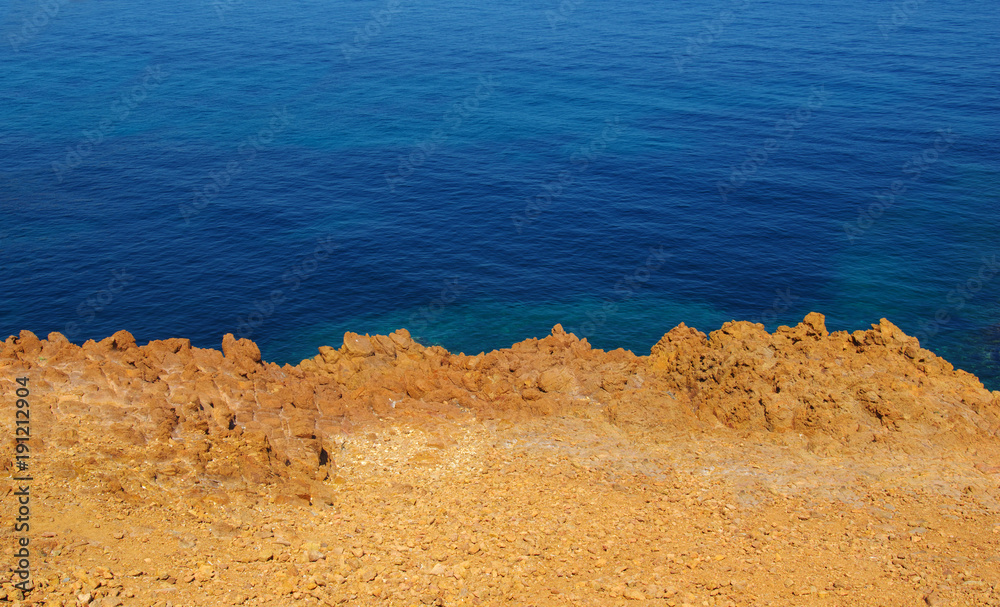  sea and rocks