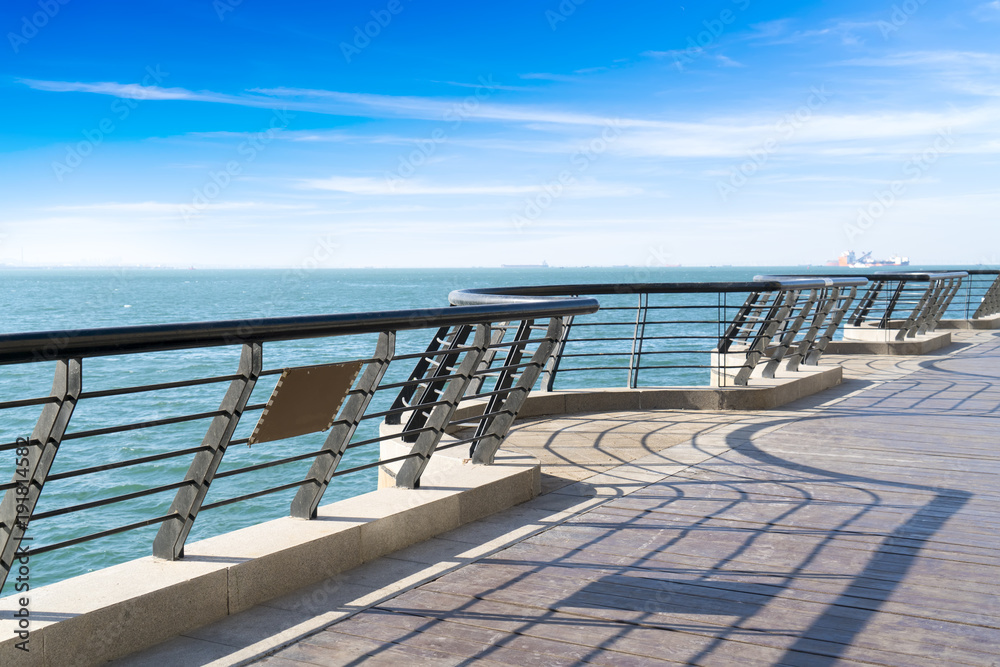 Seaside square sightseeing walkway