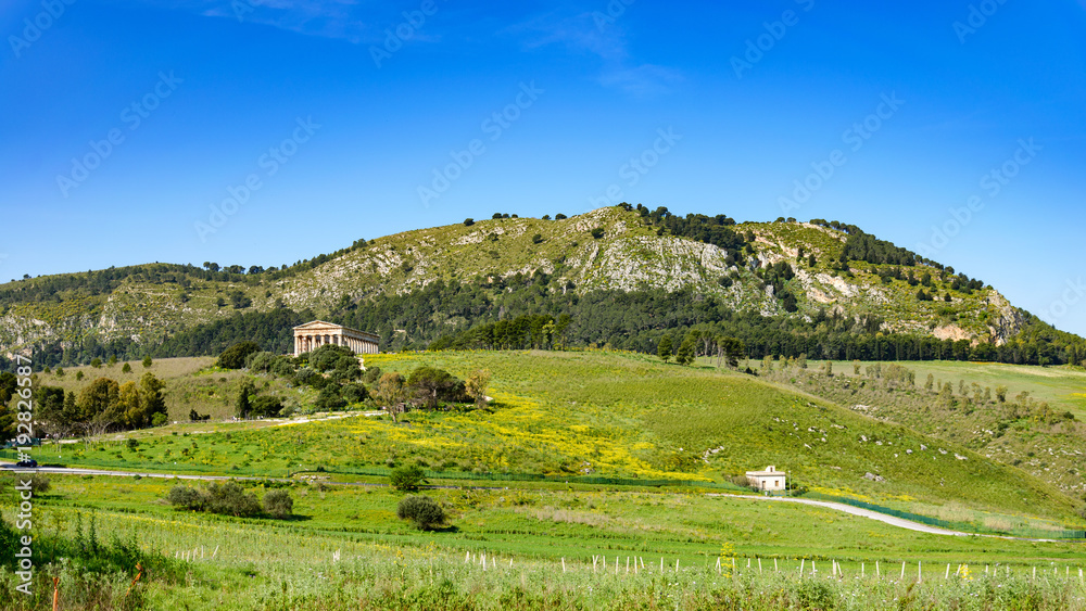 Antyczna świątynia w Segesta, Sycylia, Włochy