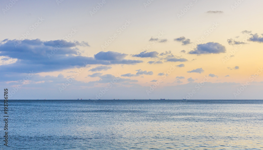 海上日落