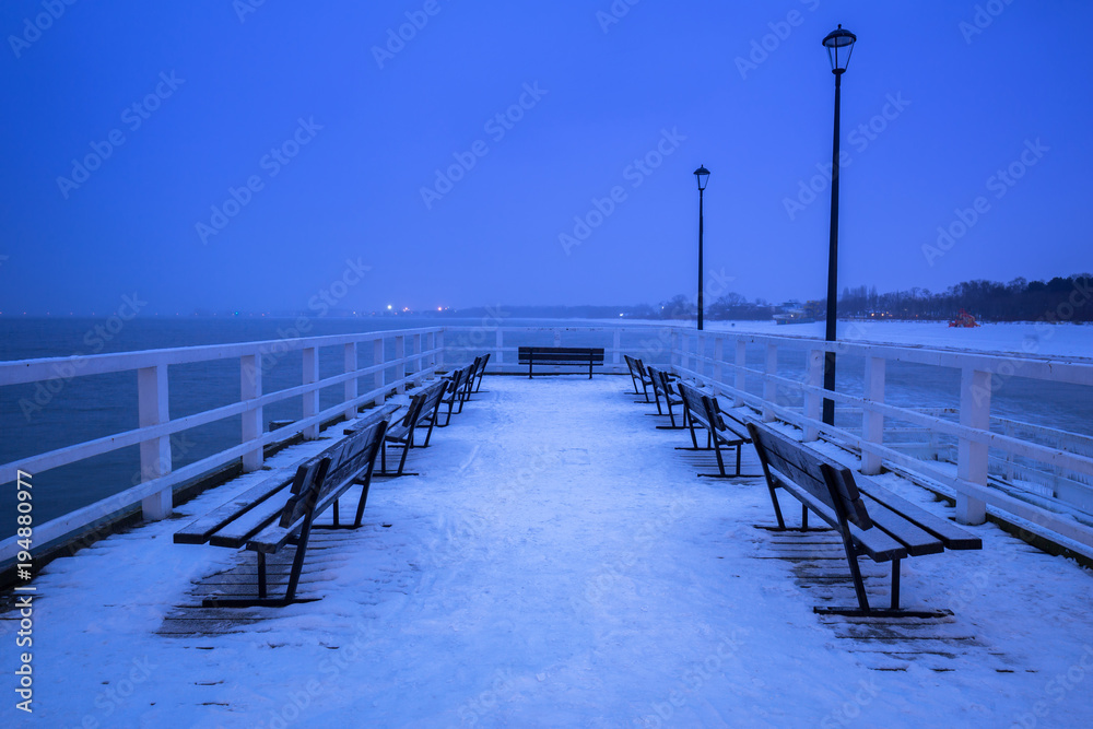 波兰格但斯克波罗的海的雪地码头