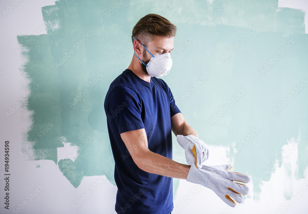 Foreman wearing protection