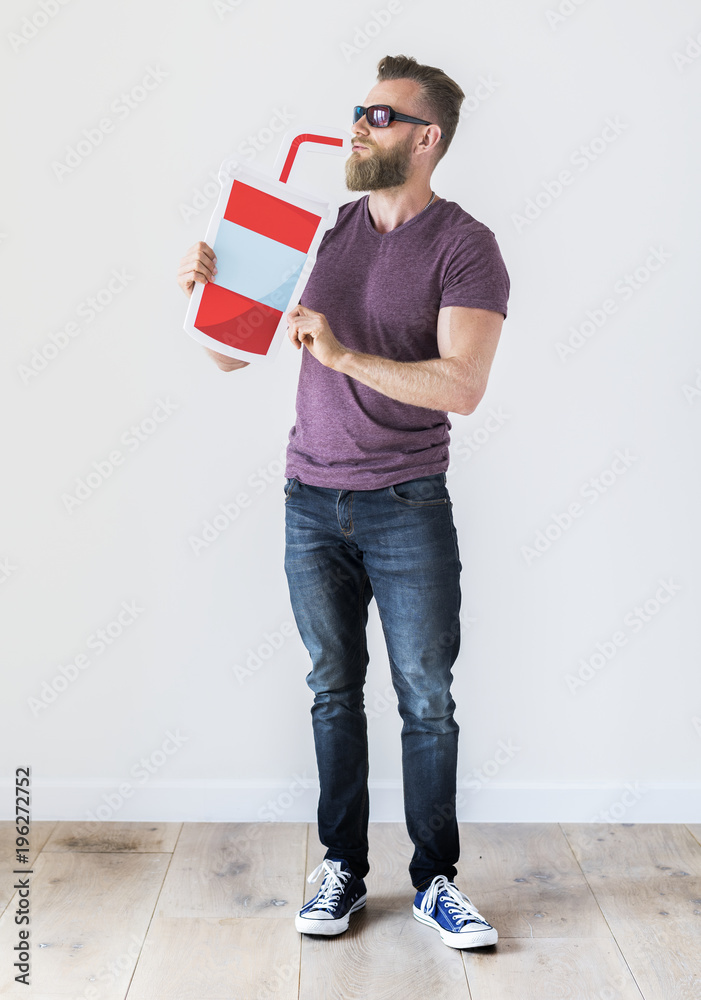 Bearded man with soda drink icon