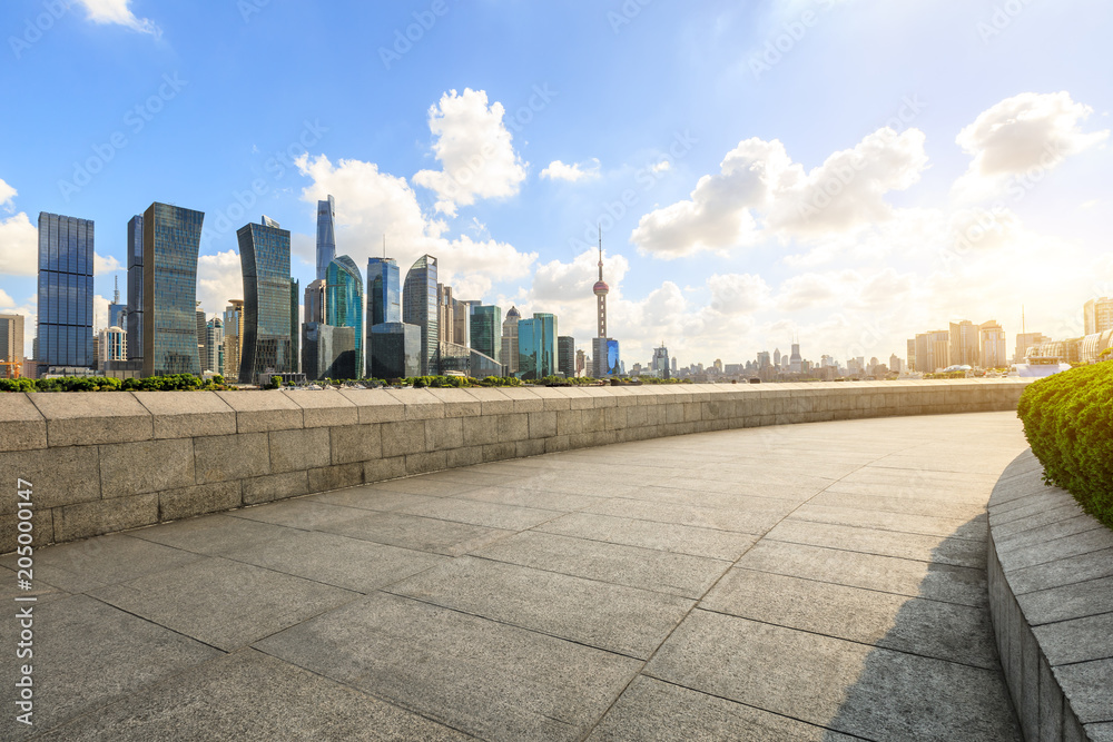 上海的空广场与现代城市建筑