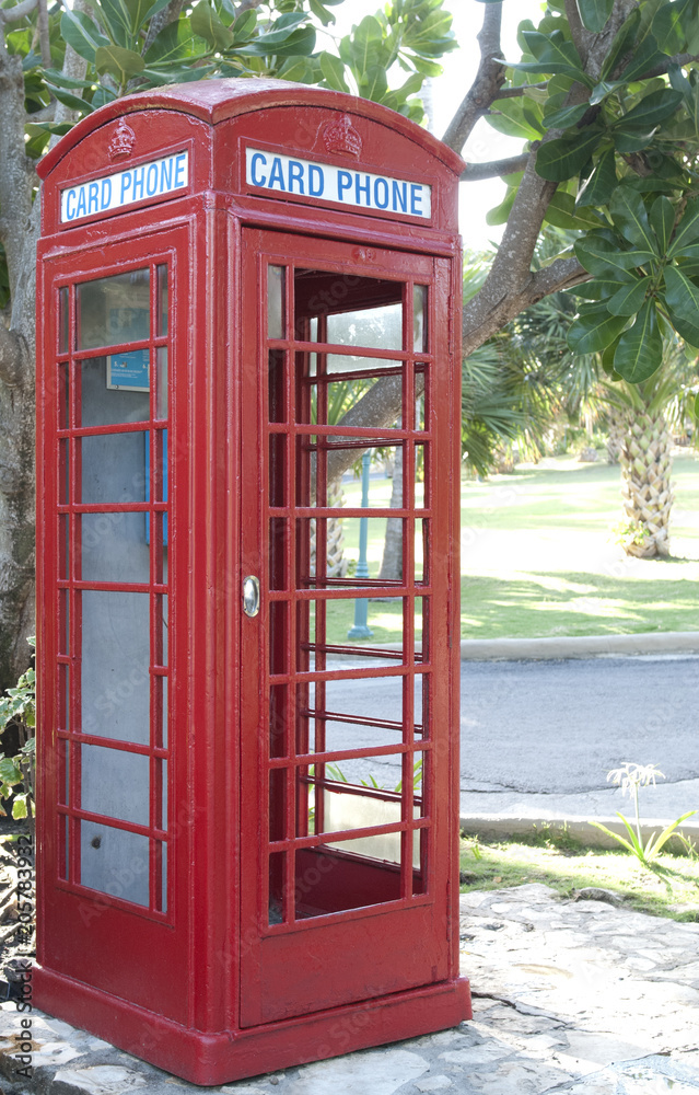 Boîte téléphonique rouge