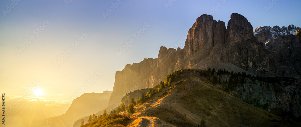 意大利多洛米蒂，Passo Gardena景观。