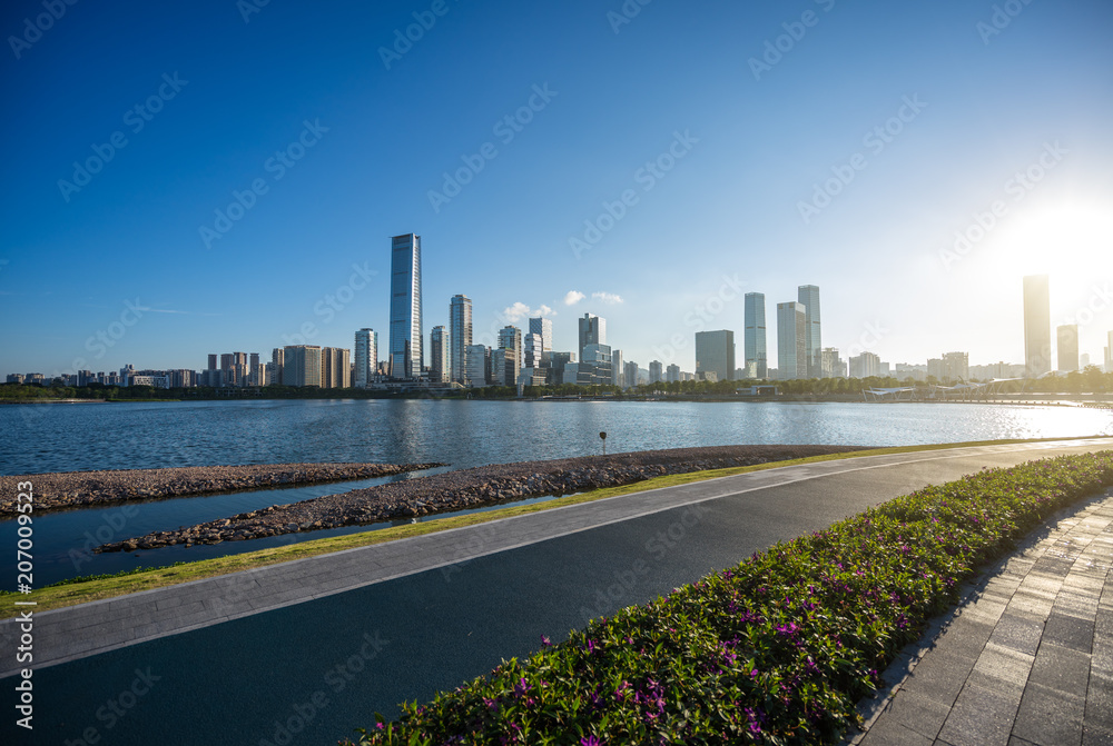 城市天际线全景