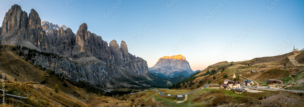 意大利多洛米蒂景观-Sassolungo Langkofel