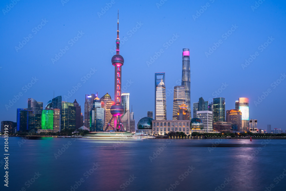 中国上海城市天际线全景