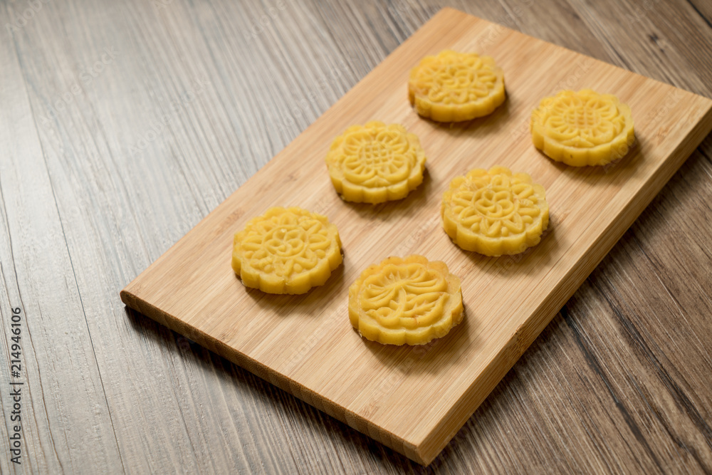 Chinese food, Mid-Autumn moon cake