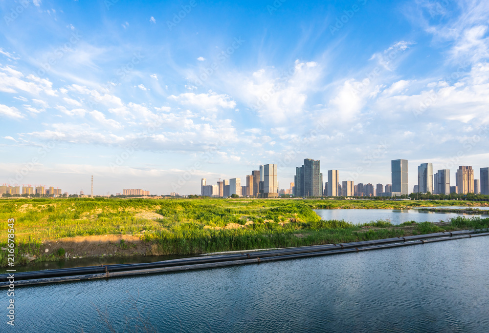 城市天际线全景