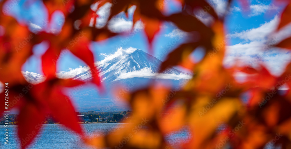 日本秋色富士山