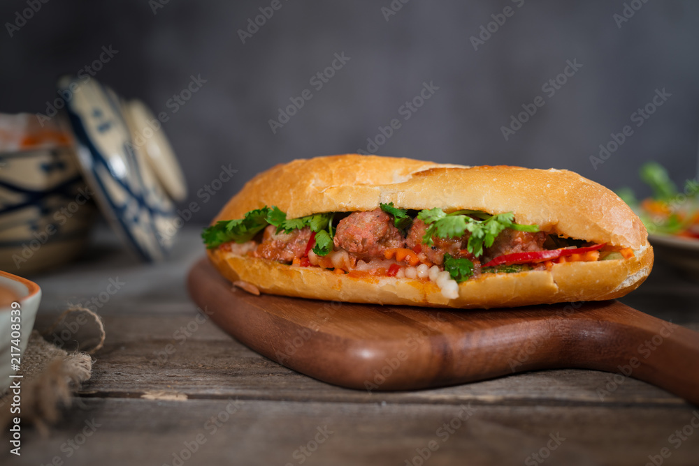 Banh Mi Xiu Mai