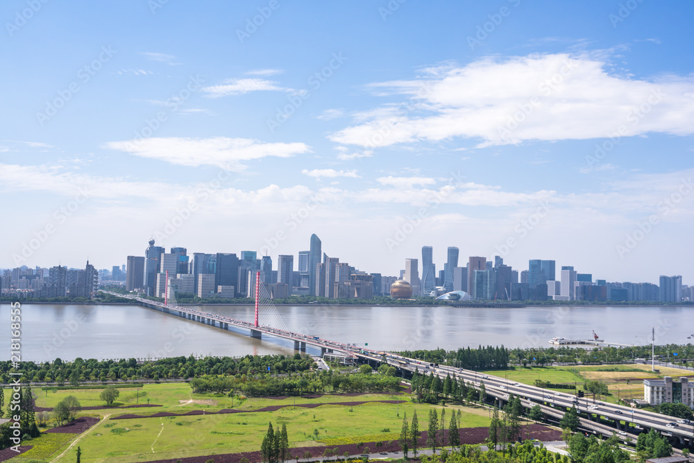 城市天际线全景