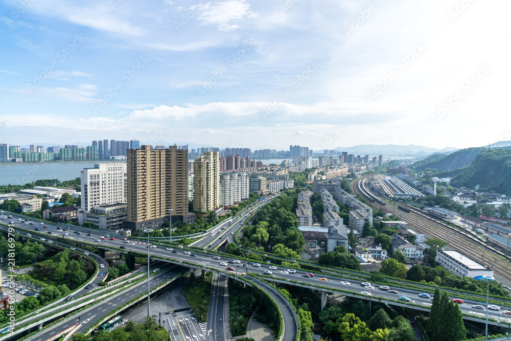 城市天际线全景