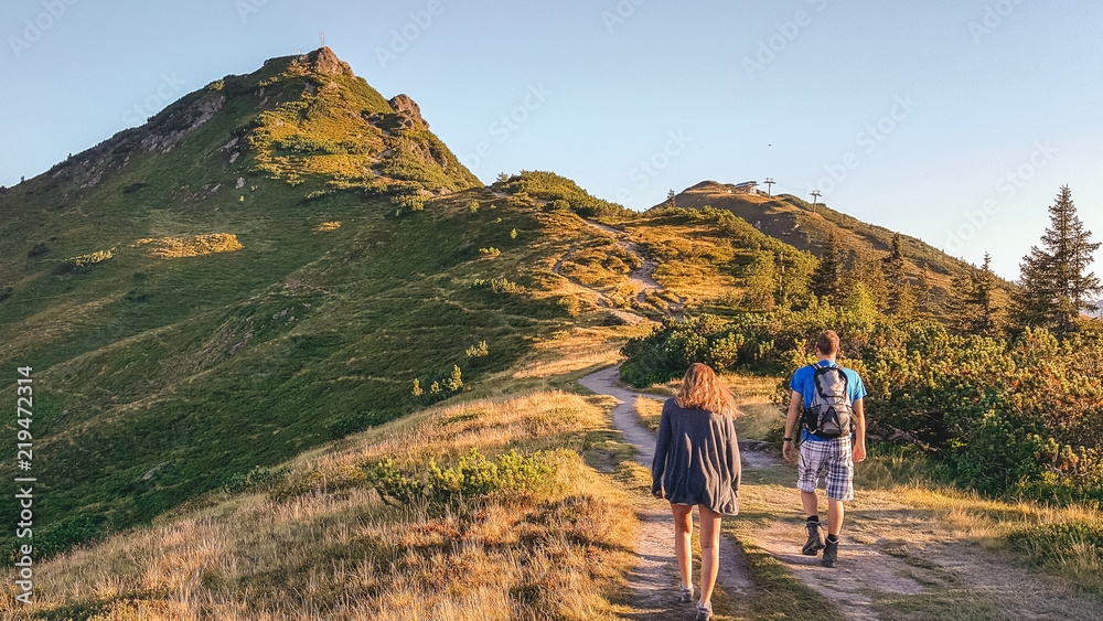 黄金小时登山