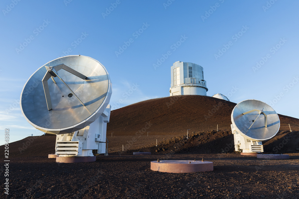 夏威夷大岛Mauna Kea Smithsonian亚毫米阵列：