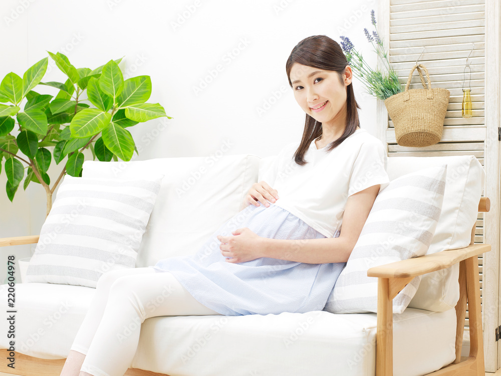 女性　妊婦