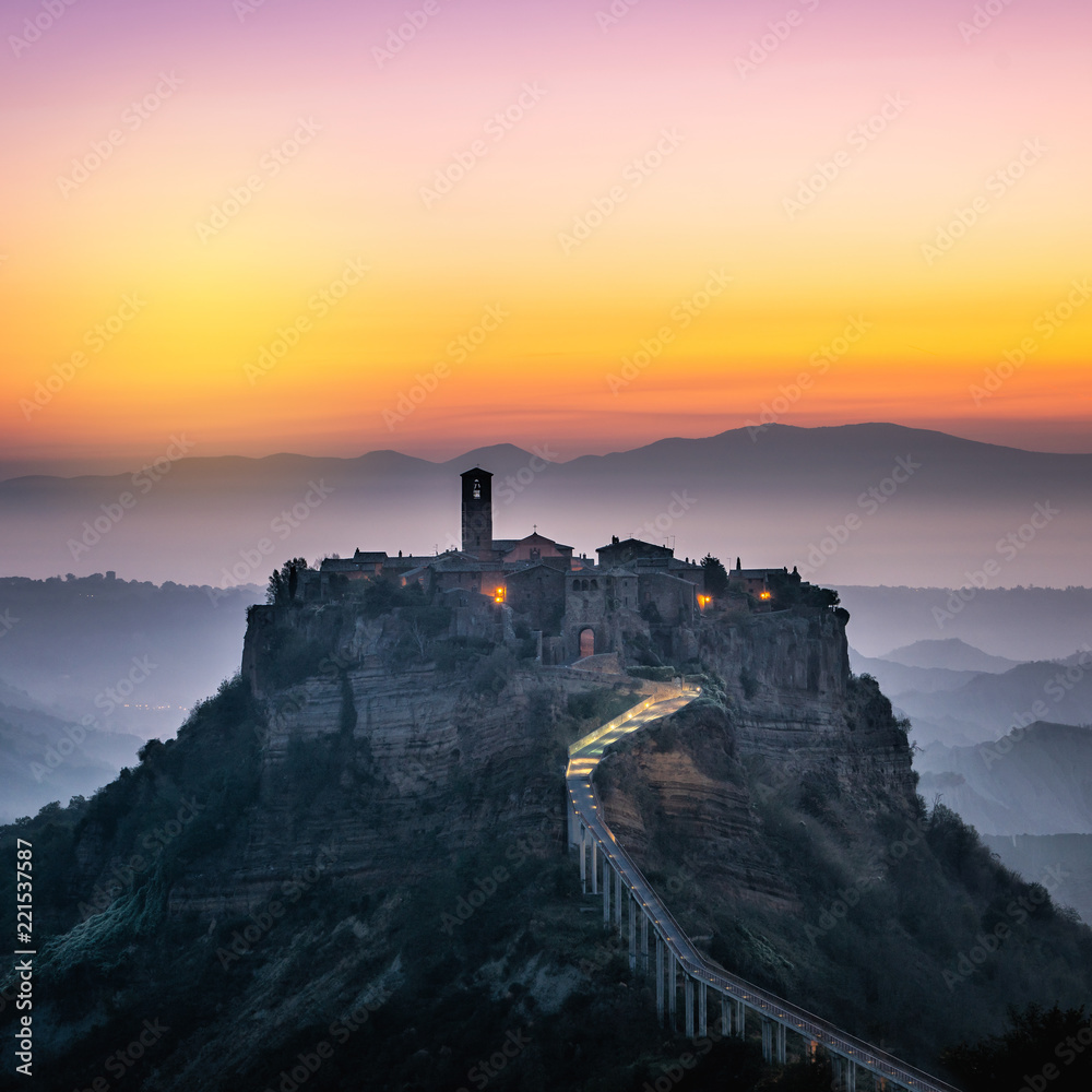 Civita di Bagnoregio，意大利美丽的古城。