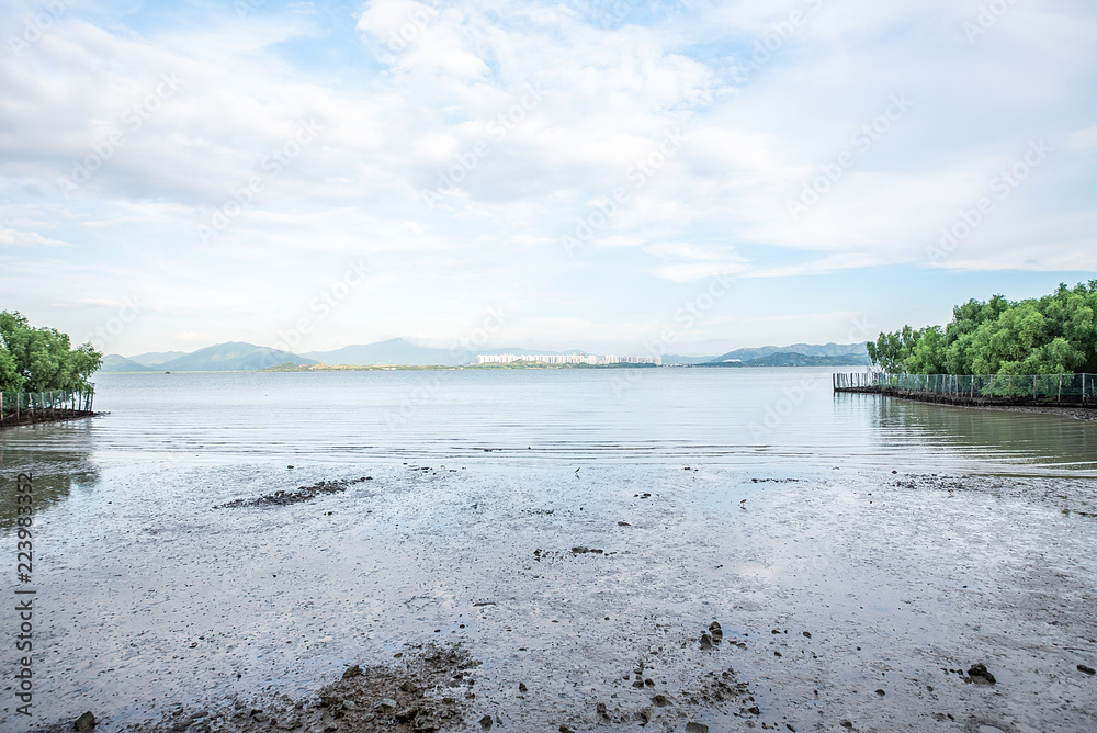 深圳湾公园沙滩风光