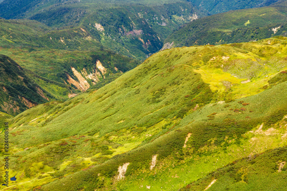 初秋の山　山形県月山