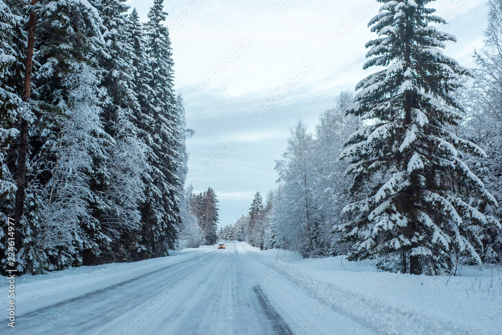 雪地乡村公路