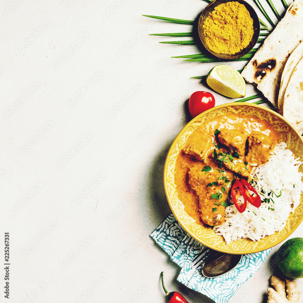 Traditional curry, flat lay