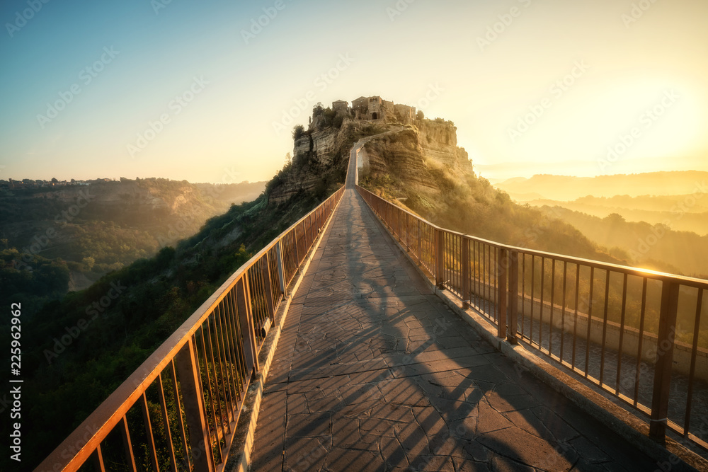 Civita di Bagnoregio，意大利美丽的古城。