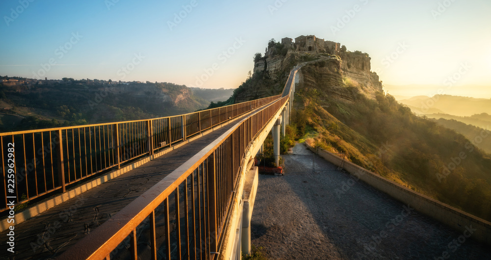 Civita di Bagnorego，意大利美丽的老城。